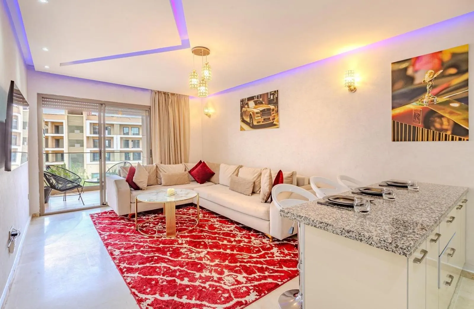 Royal Deluxe Diamond - Marrakech, Luxe Pool View Apartment Marrakesh
